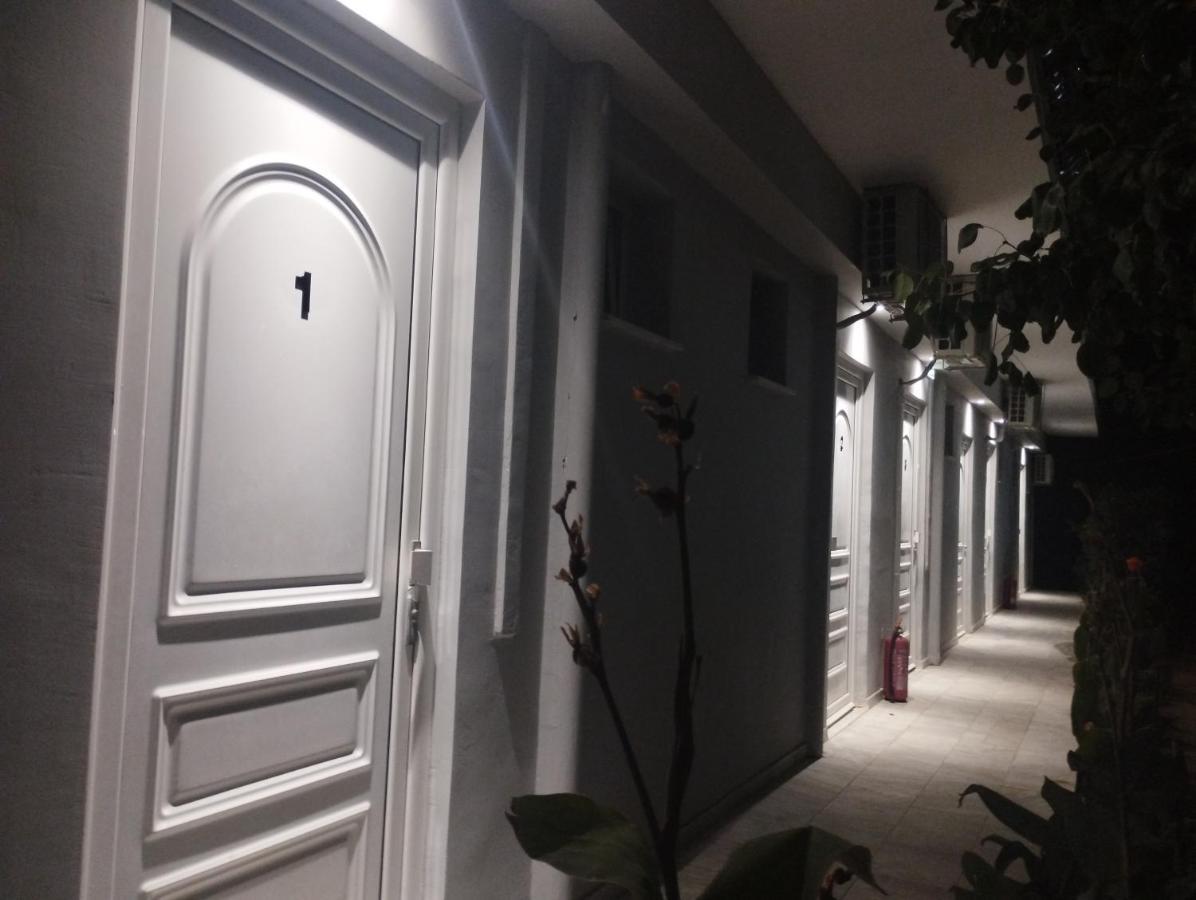 Panos Apartments 拉加纳斯 外观 照片